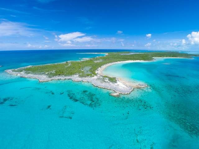 Private secluded islands for sale in The Bahamas Private secluded islands for sale in The Bahamas