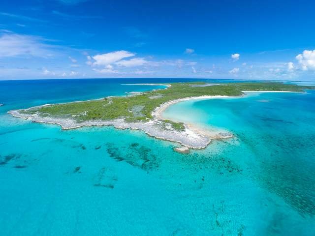 Private secluded islands for sale in The Bahamas 