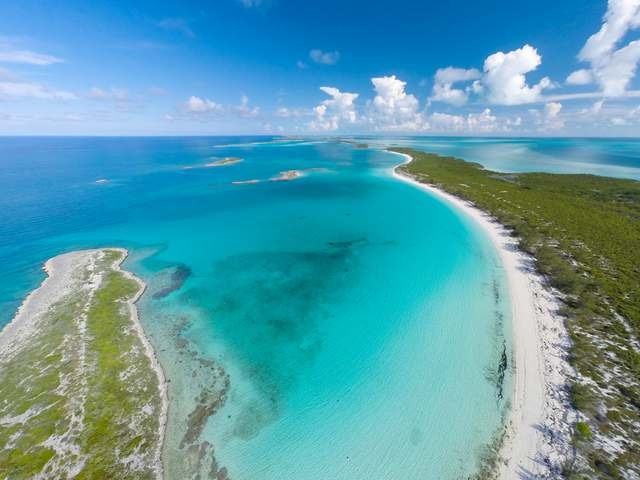 Bahama Islands : private islands sales 
